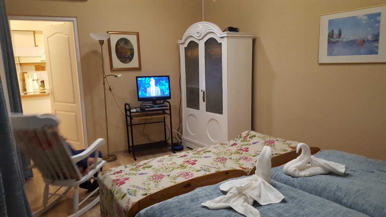 Hangulat Vendeghaz Apartmanok โอโรชาซา ภายนอก รูปภาพ