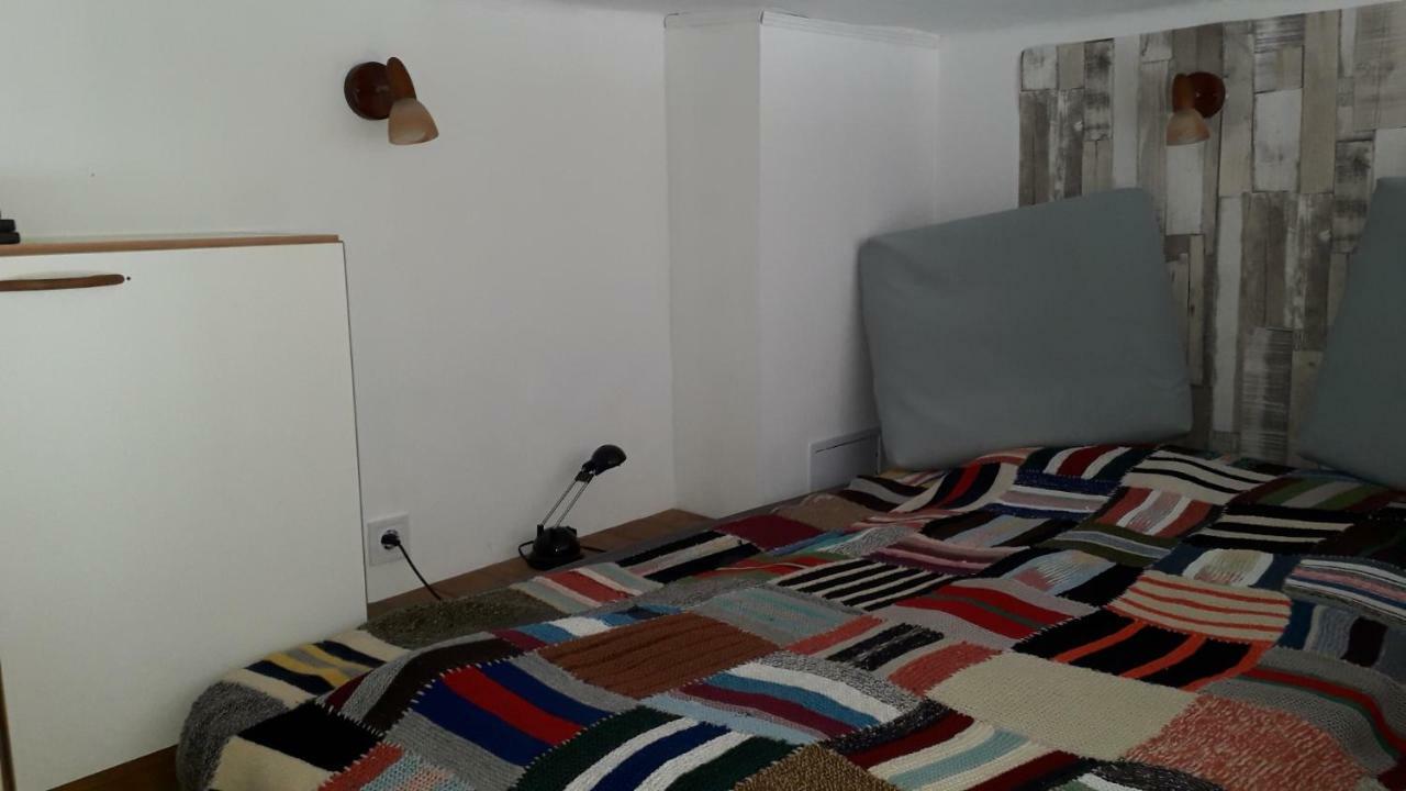 Hangulat Vendeghaz Apartmanok โอโรชาซา ภายนอก รูปภาพ