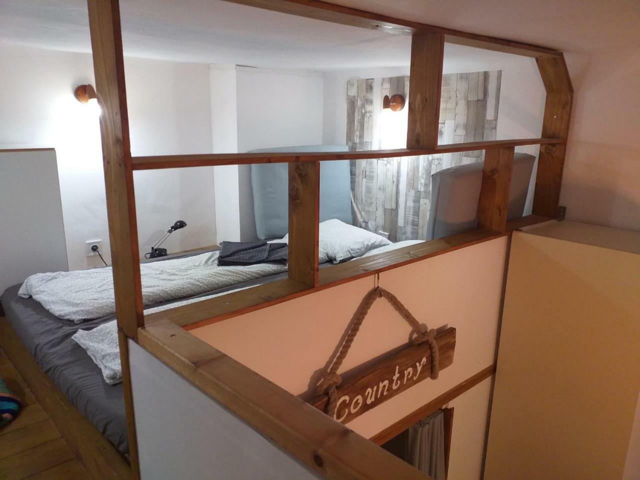 Hangulat Vendeghaz Apartmanok โอโรชาซา ภายนอก รูปภาพ